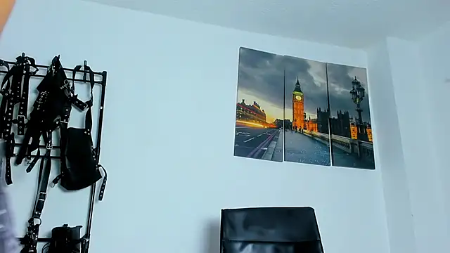 JuanBlade online show from November 19, 2025, 4:40 pm