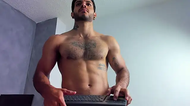 JuanBlade online show from July 29, 2026, 2:15 pm