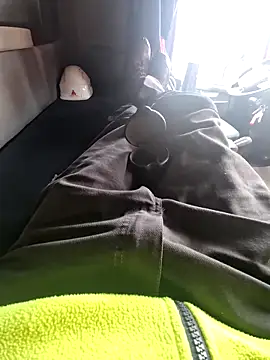 Snapshot of smartzy chatting on October 28, 2025, 12:30 pm smartzy online show from October 28, 2025, 12:30 pm