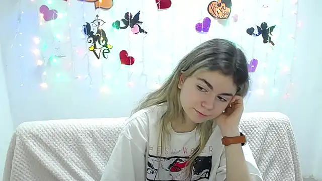 TinaRedly online show from March 1, 2025, 4:47 am