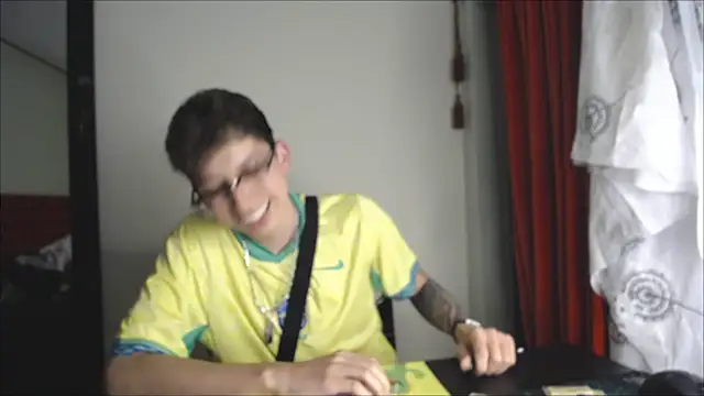 Snapshot of _Thomas_hot_ chatting on December 27, 2024, 12:39 am Thomas hot online show from December 27, 2024, 12:39 am