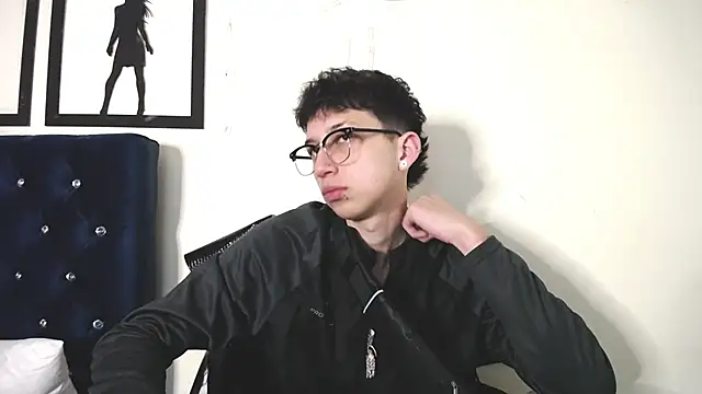 Snapshot of _Thomas_hot_ chatting on September 12, 2025, 12:00 am Thomas hot online show from September 12, 2025, 12:00 am