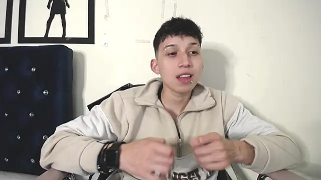 Snapshot of _Thomas_hot_ chatting on September 18, 2025, 3:30 am Thomas hot online show from September 18, 2025, 3:30 am