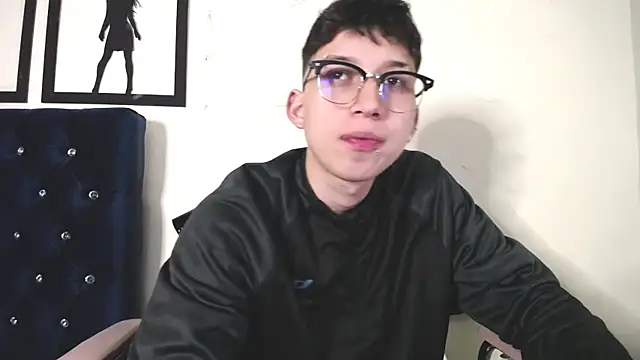 Snapshot of _Thomas_hot_ chatting on September 19, 2025, 3:08 am Thomas hot online show from September 19, 2025, 3:08 am