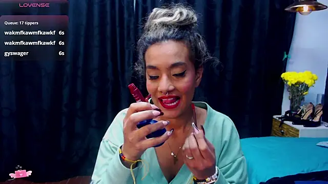 Snapshot of megan_collins96 chatting on December 31, 2024, 7:42 am megan collins96 online show from December 31, 2024, 7:42 am