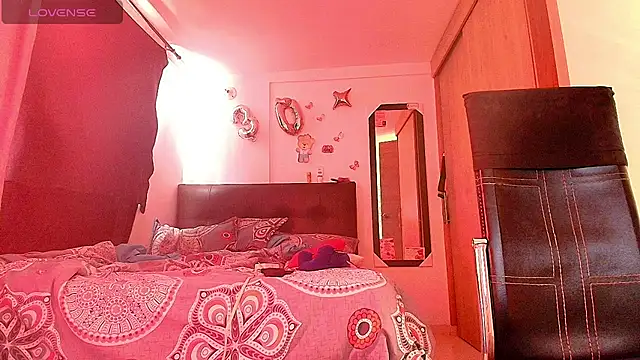 Snapshot of megan_collins96 chatting on July 25, 2026, 8:17 pm megan collins96 online show from July 25, 2026, 8:17 pm