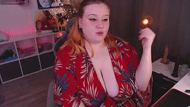 Snapshot of lissamuff chatting on December 13, 2024, 7:21 pm lissamuff online show from December 13, 2024, 7:21 pm