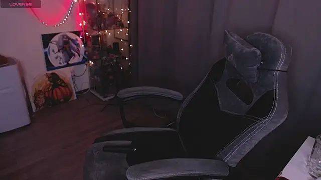 Snapshot of lissamuff chatting on September 14, 2025, 5:12 pm lissamuff online show from September 14, 2025, 5:12 pm