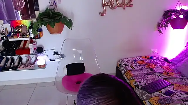 Snapshot of Laveneno_ortiz07 chatting on November 18, 2025, 11:15 pm Laveneno ortiz07 online show from November 18, 2025, 11:15 pm