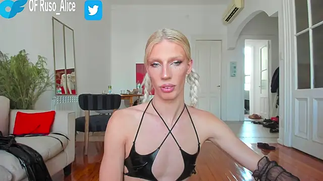 AliceSnowCatt online show from February 6, 2025, 7:29 pm