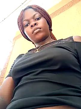 Snapshot of Sarie_sho chatting on February 6, 2025, 9:53 am Sarie sho online show from February 6, 2025, 9:53 am