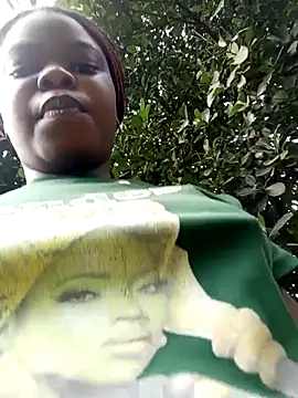 Snapshot of Sarie_sho chatting on March 22, 2025, 7:25 am Sarie sho online show from March 22, 2025, 7:25 am