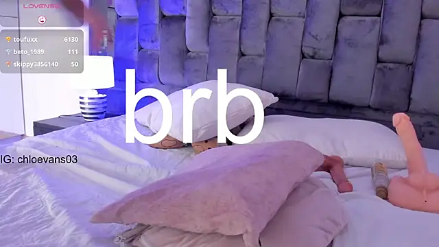 Snapshot of Chloe_evans__ chatting on February 20, 2025, 7:19 pm Chloe evans online show from February 20, 2025, 7:19 pm