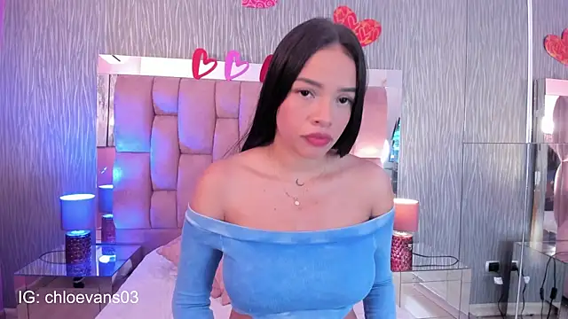 Snapshot of Chloe_evans__ chatting on September 25, 2025, 11:36 am Chloe evans online show from September 25, 2025, 11:36 am