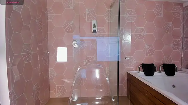 Snapshot of Chloe_evans__ chatting on November 10, 2025, 11:42 am Chloe evans online show from November 10, 2025, 11:42 am