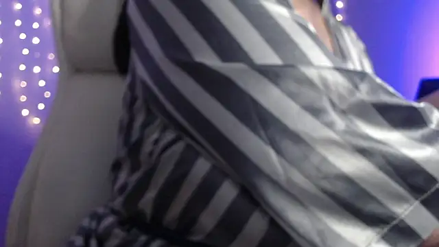 missdaniels online show from January 31, 2025, 12:17 am