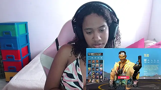 Snapshot of TiffanyRoouse chatting on February 9, 2025, 7:09 pm TiffanyRoouse online show from February 9, 2025, 7:09 pm