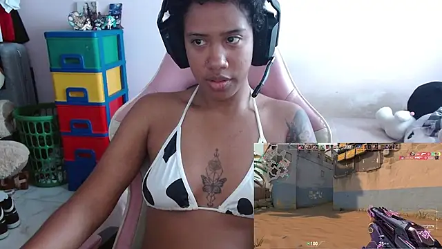 Snapshot of TiffanyRoouse chatting on November 20, 2025, 7:57 pm TiffanyRoouse online show from November 20, 2025, 7:57 pm