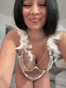 Snapshot of _adelle chatting on March 14, 2025, 11:45 am adelle online show from March 14, 2025, 11:45 am