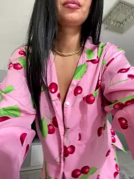 Snapshot of _adelle chatting on September 18, 2025, 10:28 am adelle online show from September 18, 2025, 10:28 am