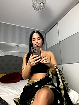 Snapshot of _adelle chatting on November 8, 2025, 10:59 am adelle online show from November 8, 2025, 10:59 am