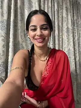 Snapshot of _adelle chatting on November 29, 2025, 12:19 pm adelle online show from November 29, 2025, 12:19 pm