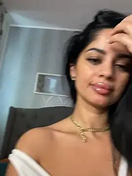 Snapshot of _adelle chatting on June 29, 2026, 10:15 am adelle online show from June 29, 2026, 10:15 am