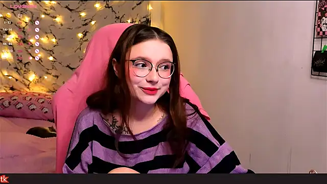 Snapshot of me__hanna chatting on January 15, 2025, 7:44 pm me hanna online show from January 15, 2025, 7:44 pm