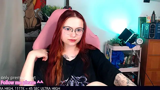 Snapshot of me__hanna chatting on September 22, 2025, 10:01 pm me hanna online show from September 22, 2025, 10:01 pm