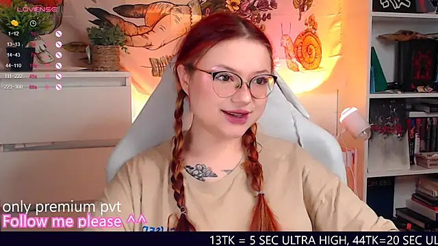 Snapshot of me__hanna chatting on November 20, 2025, 10:42 pm me hanna online show from November 20, 2025, 10:42 pm