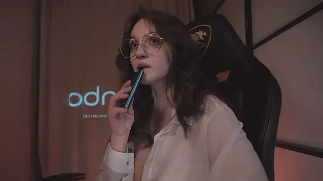 Snapshot of ELLIEJAY chatting on February 15, 2025, 8:22 pm ELLIEJAY online show from February 15, 2025, 8:22 pm