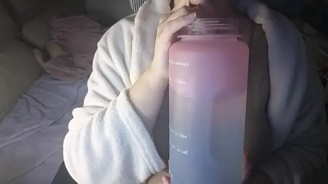 MommyLoveAanal online show from October 30, 2025, 9:37 pm