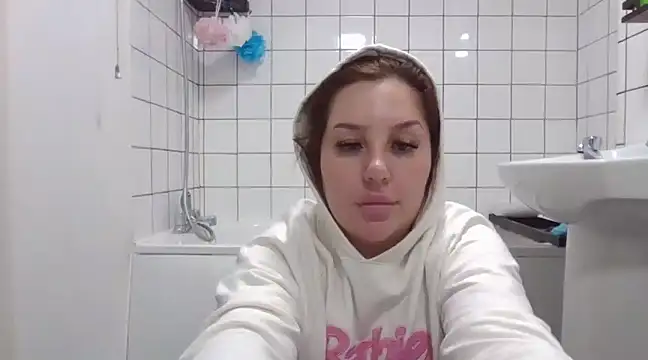 Snapshot of magical_mia chatting on February 2, 2025, 3:39 pm magical mia online show from February 2, 2025, 3:39 pm