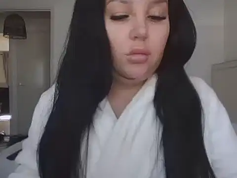 Snapshot of magical_mia chatting on March 5, 2025, 12:11 pm magical mia online show from March 5, 2025, 12:11 pm