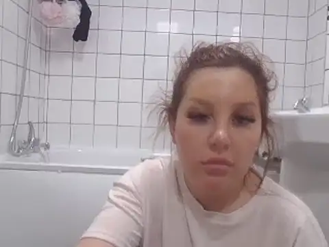 Snapshot of magical_mia chatting on March 10, 2025, 12:48 pm magical mia online show from March 10, 2025, 12:48 pm