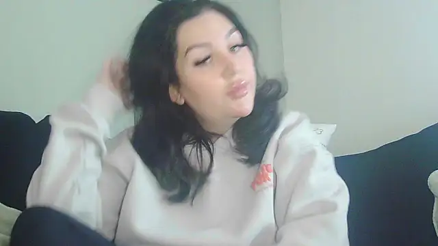 Snapshot of magical_mia chatting on November 13, 2025, 11:20 am magical mia online show from November 13, 2025, 11:20 am