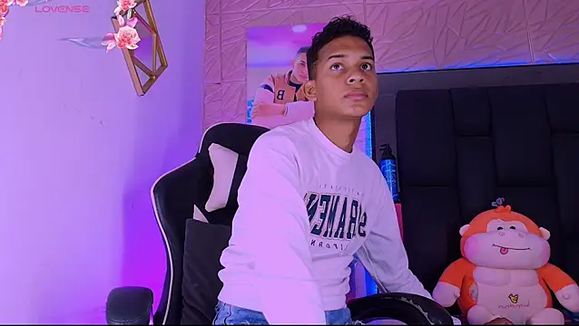 dilan alfonzo online show from June 22, 2026, 4:04 pm