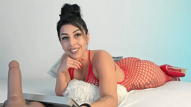 Snapshot of AlenaBay chatting on July 1, 2026, 11:23 am AlenaBay online show from July 1, 2026, 11:23 am