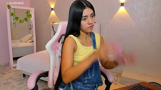 Snapshot of miagomezweb1 chatting on January 29, 2025, 4:19 pm miagomezweb1 online show from January 29, 2025, 4:19 pm