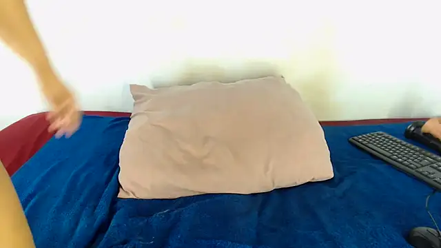 FAT ASS27 online show from November 20, 2025, 5:45 pm