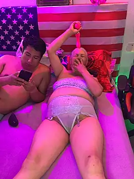 Grandma Mature23 online show from February 21, 2025, 2:17 am