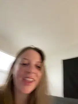 molly witha chance online show from February 11, 2025, 5:47 am