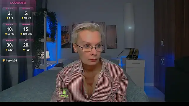 Snapshot of HelgaHimmell chatting on December 5, 2024, 7:38 pm HelgaHimmell online show from December 5, 2024, 7:38 pm