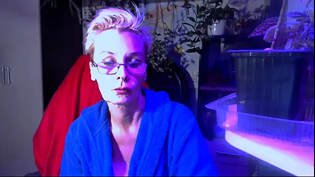 Snapshot of HelgaHimmell chatting on July 23, 2026, 7:45 pm HelgaHimmell online show from July 23, 2026, 7:45 pm