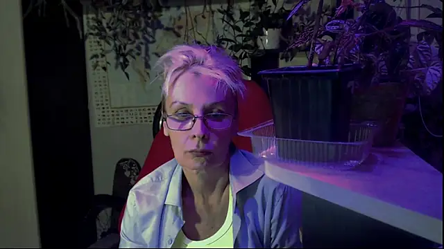 Snapshot of HelgaHimmell chatting on July 28, 2026, 9:25 pm HelgaHimmell online show from July 28, 2026, 9:25 pm
