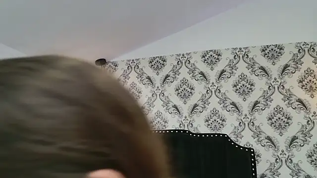 LexaDeRusso online show from October 13, 2025, 7:47 pm