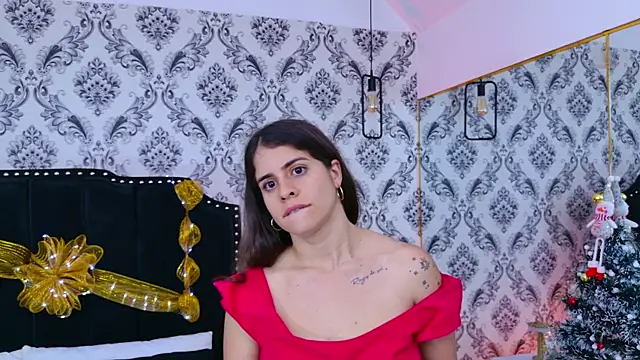 LexaDeRusso online show from December 1, 2025, 8:25 pm