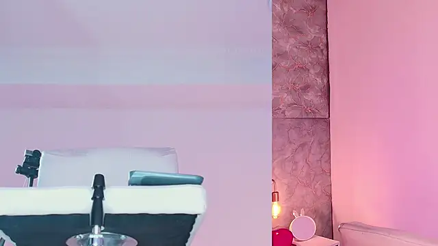 Snapshot of Angelst__ chatting on November 28, 2025, 4:26 am Angelst online show from November 28, 2025, 4:26 am