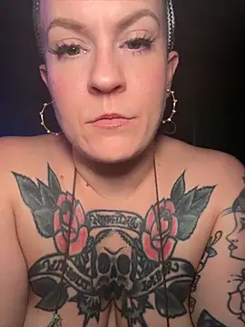 quinnmariexo online show from June 5, 2026, 4:19 am