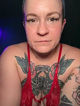 quinnmariexo online show from July 4, 2026, 7:09 pm